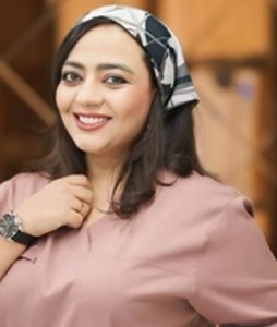 دکتر سمیرا احمدی یکی از بهترین ایمپلنت کار در اصفهان